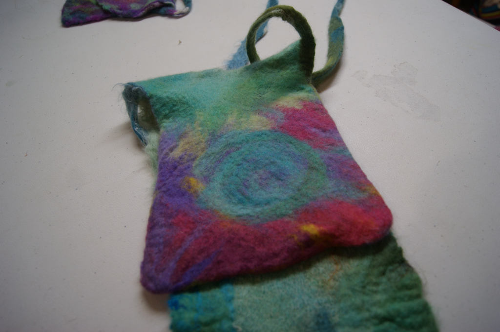 Nuno felting class - seamless handbag