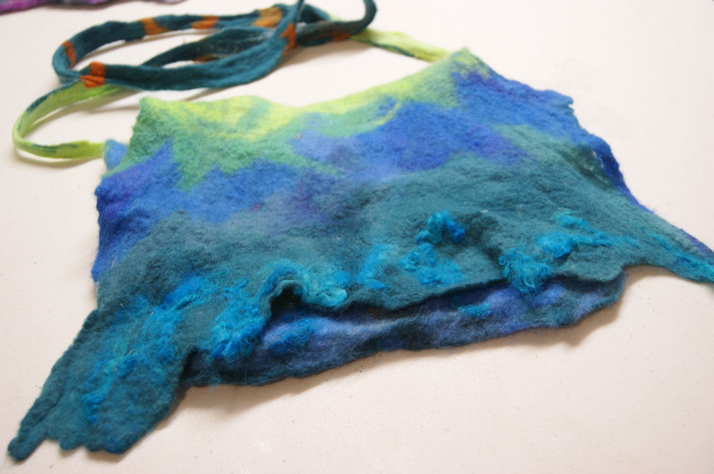 Nuno felting class - seamless handbag