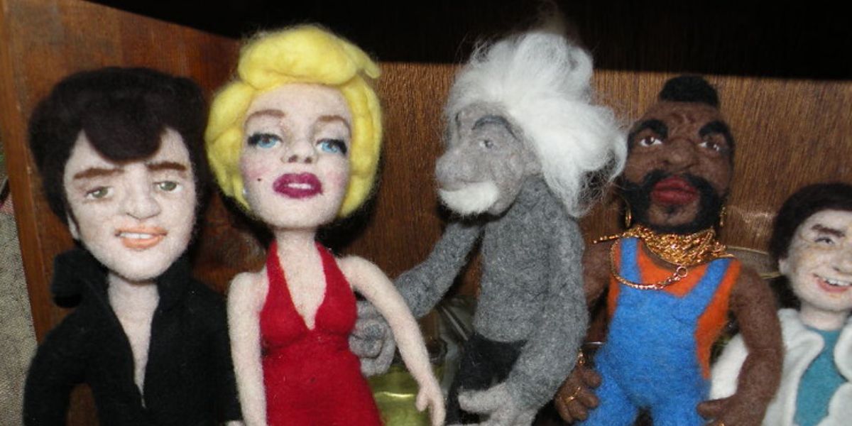 Einstein seems quite smitten