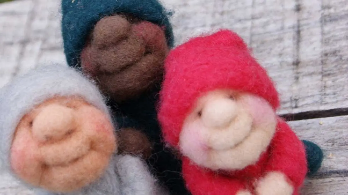Needle-felted pixie dolls from Felt Alive